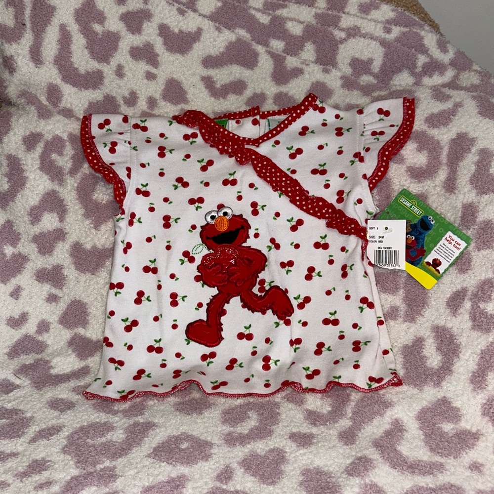 NWT Vintage Sesame Street Elmo Top